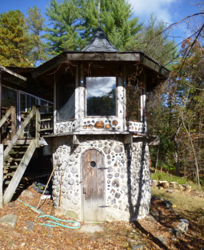 This sauna, begun at a workshop near New Paltz, New York, was finished by the owner. A few years later they built a small octagonal guest house on top of it. 